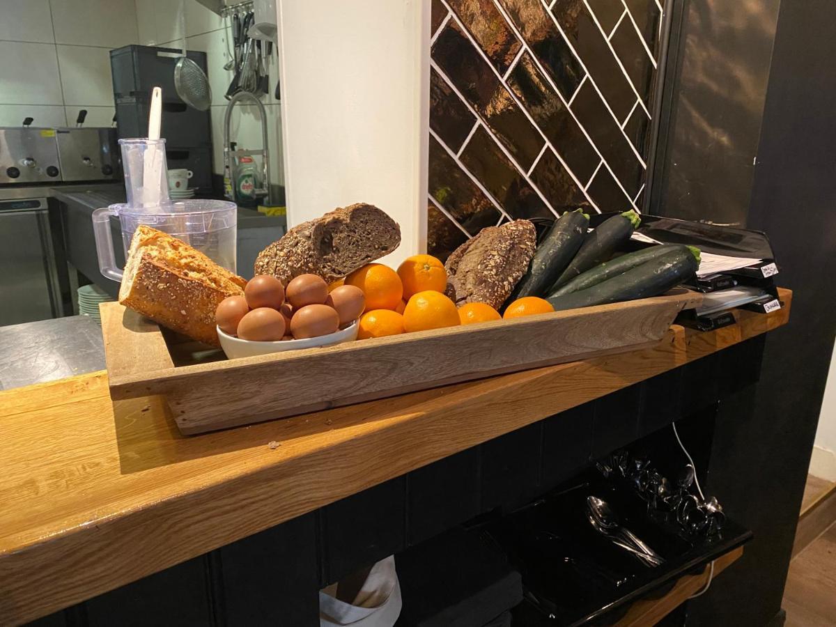 Boutique Hotel Ravioli Brothers Хага Екстериор снимка